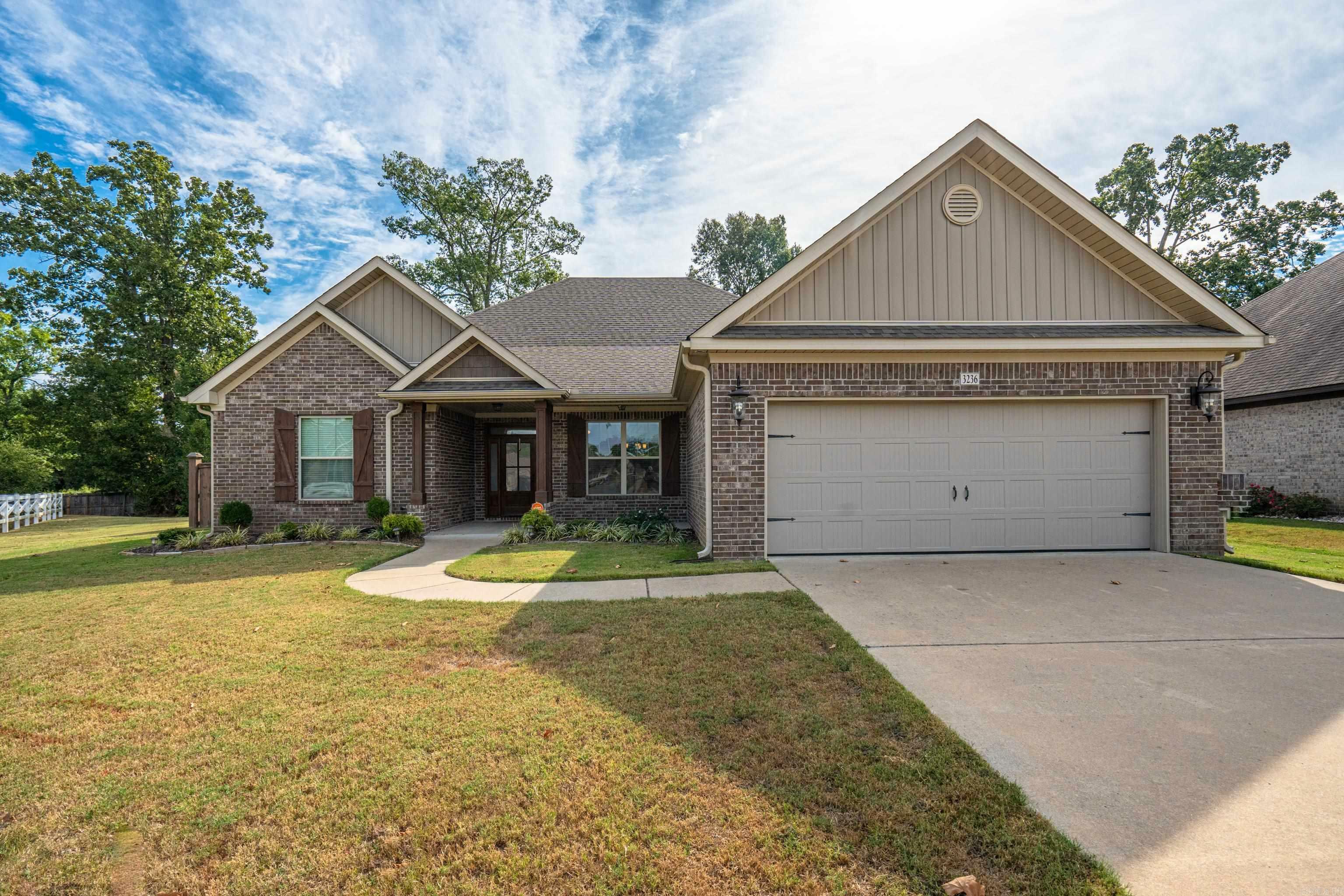 Property Photo:  3236 Dapple Gray Road  AR 72015 