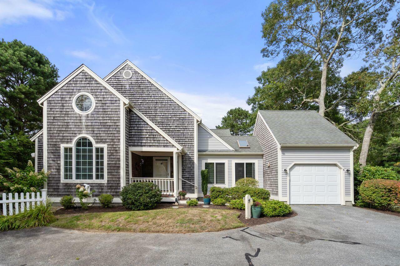 Property Photo:  8 Gold Leaf Lane  MA 02649 