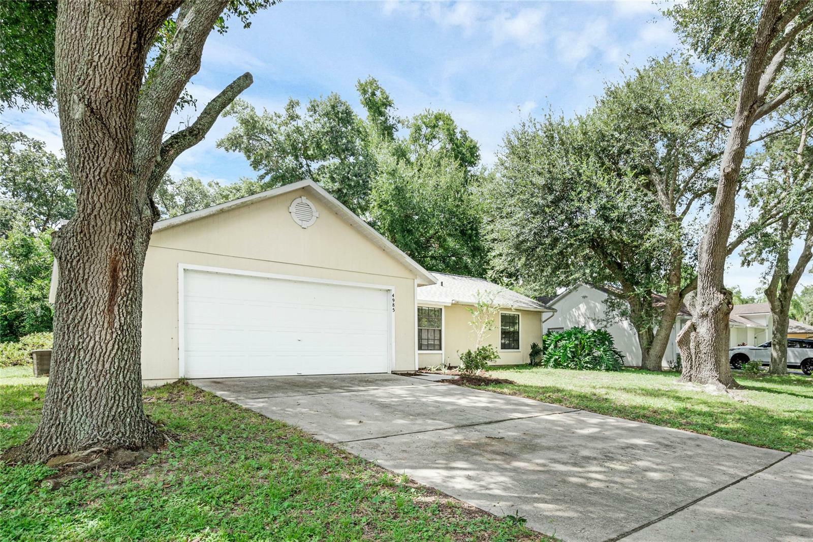 Property Photo:  4985 Sawdust Circle  FL 34761 