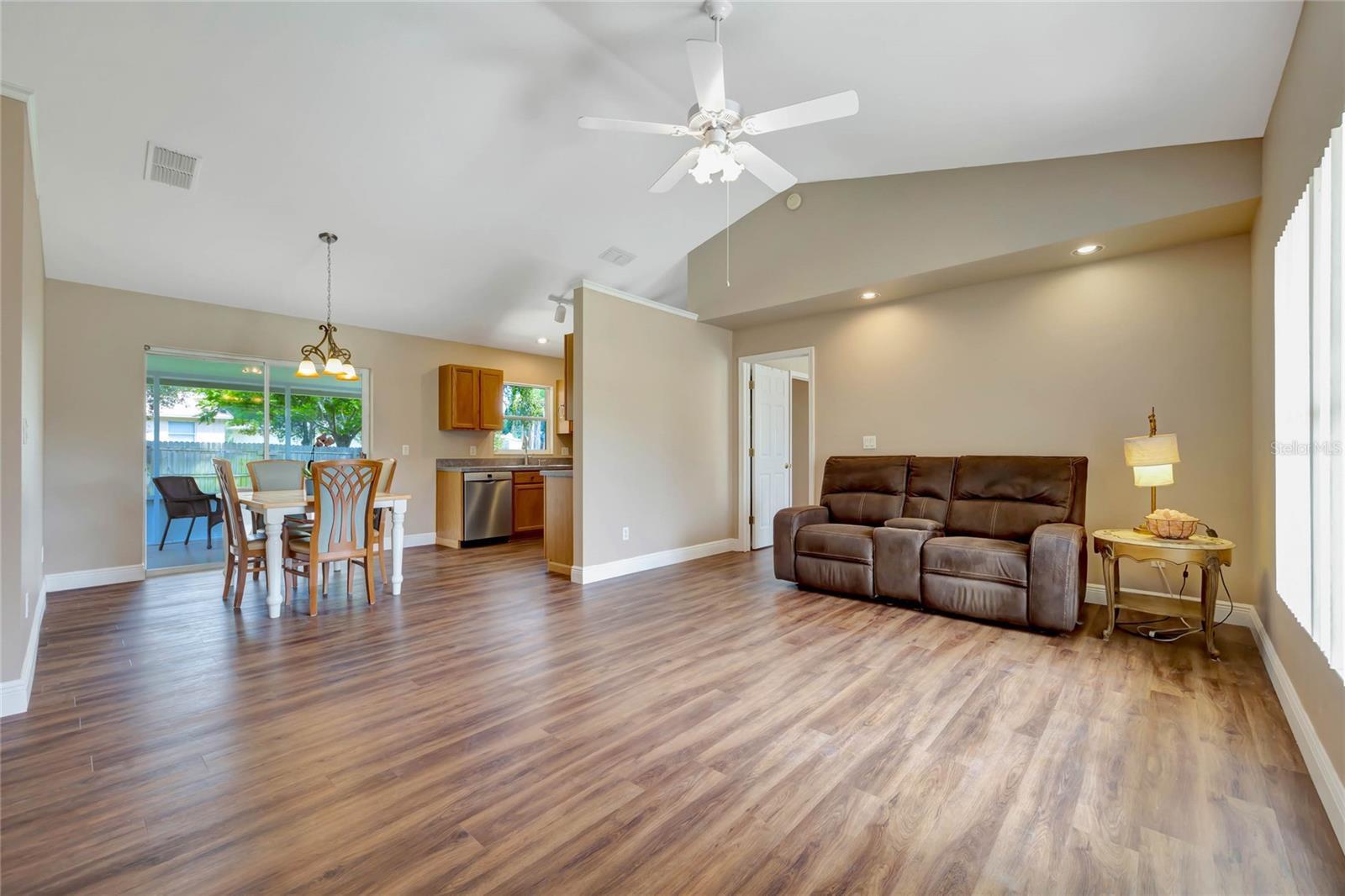 Property Photo: 10600 Reagans Run Dr FL 34711