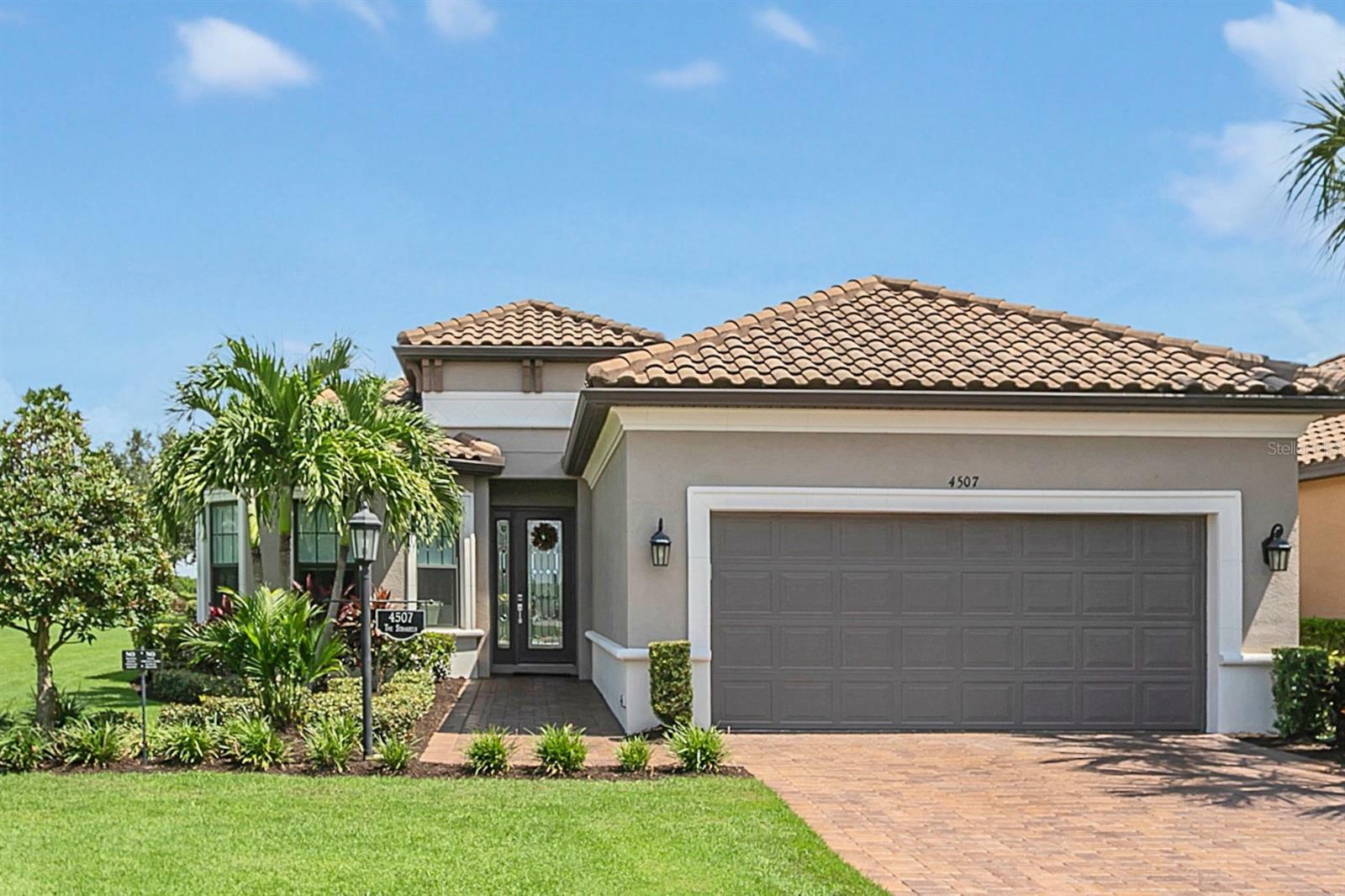 Property Photo:  4507 Terrazza Court  FL 34211 