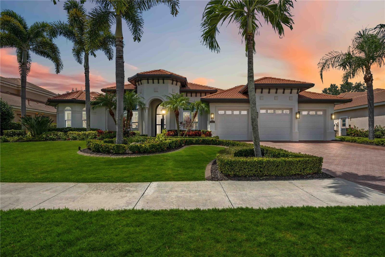 Property Photo:  7222 Desert Ridge Glen  FL 34202 