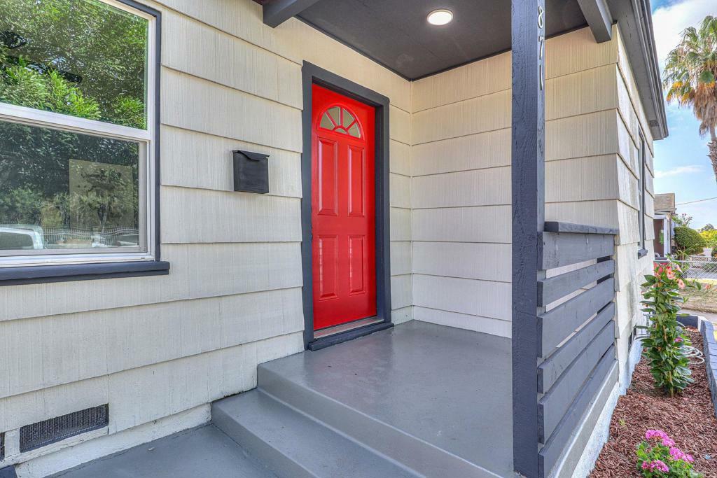 Property Photo:  871 41st St  CA 92102 