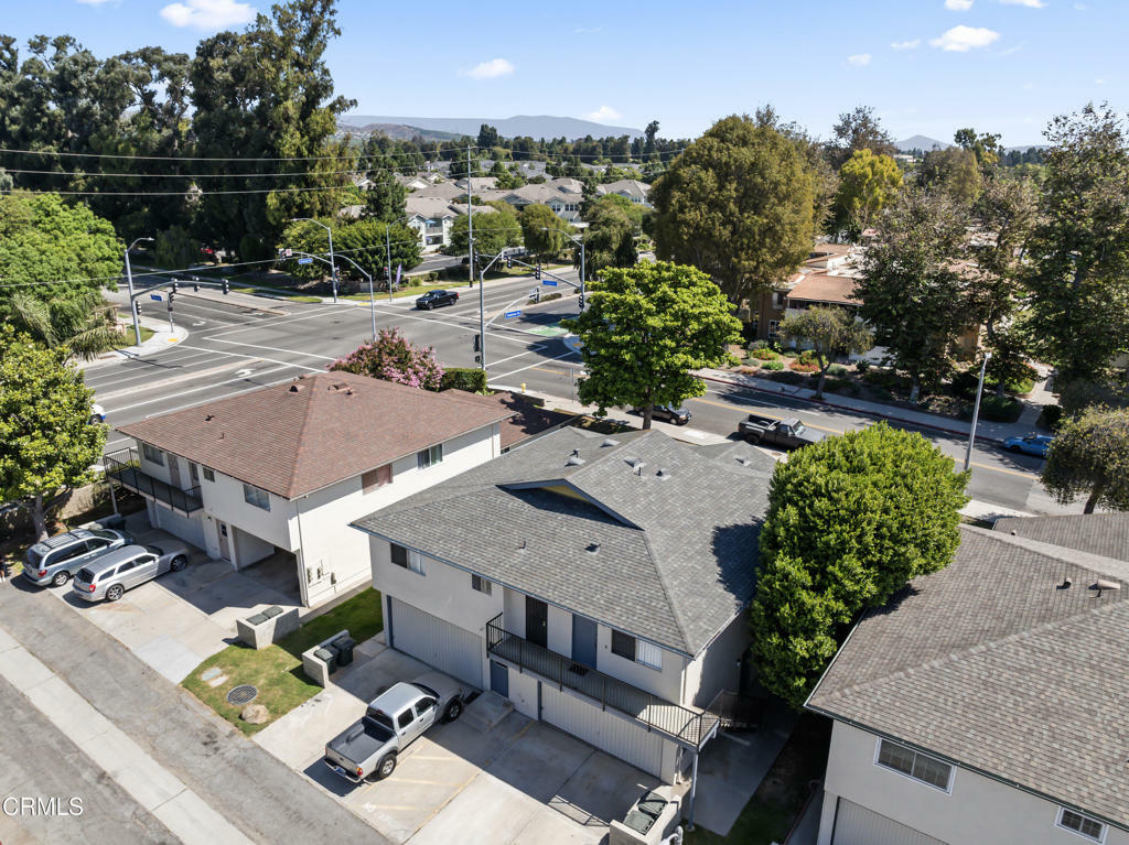 Property Photo:  1127 Saratoga Avenue  CA 93003 