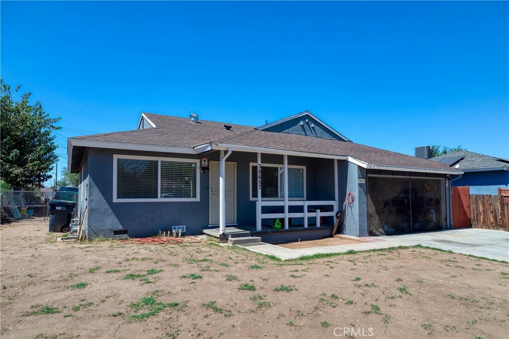 Property Photo:  38657 Glenbush Avenue  CA 93550 