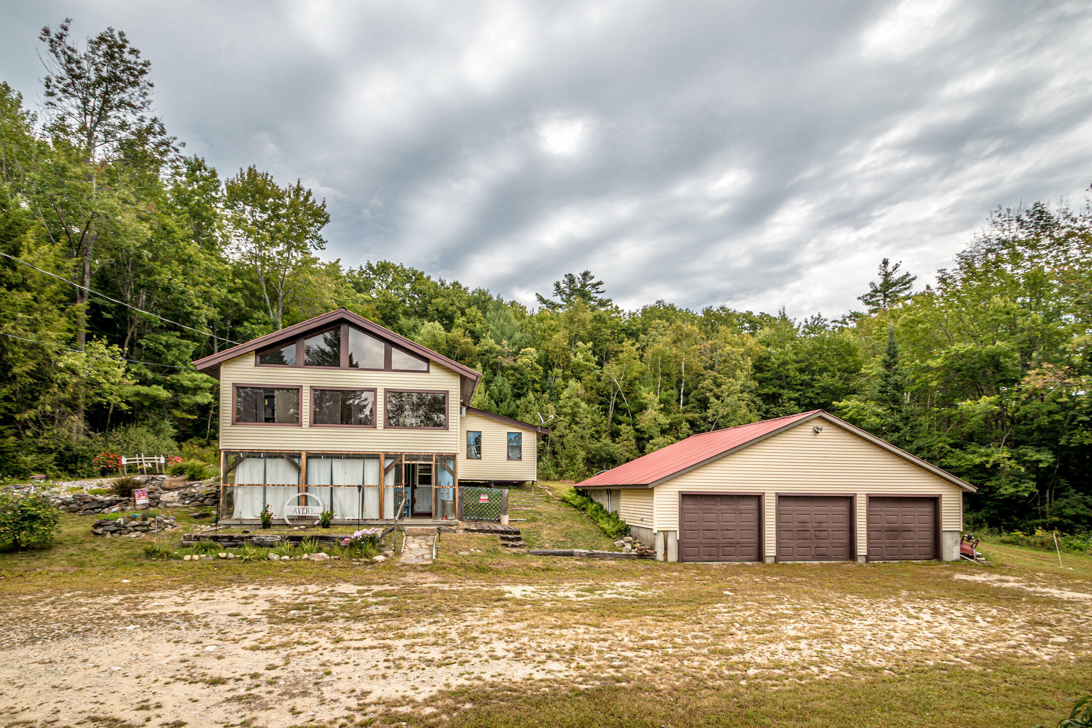 Property Photo:  215 First County Road  ME 04068 