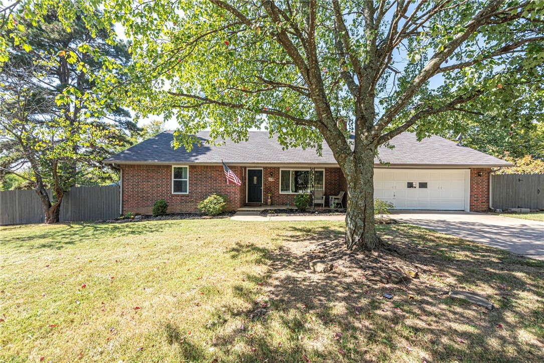 Property Photo:  105 Short Avenue  AR 72744 