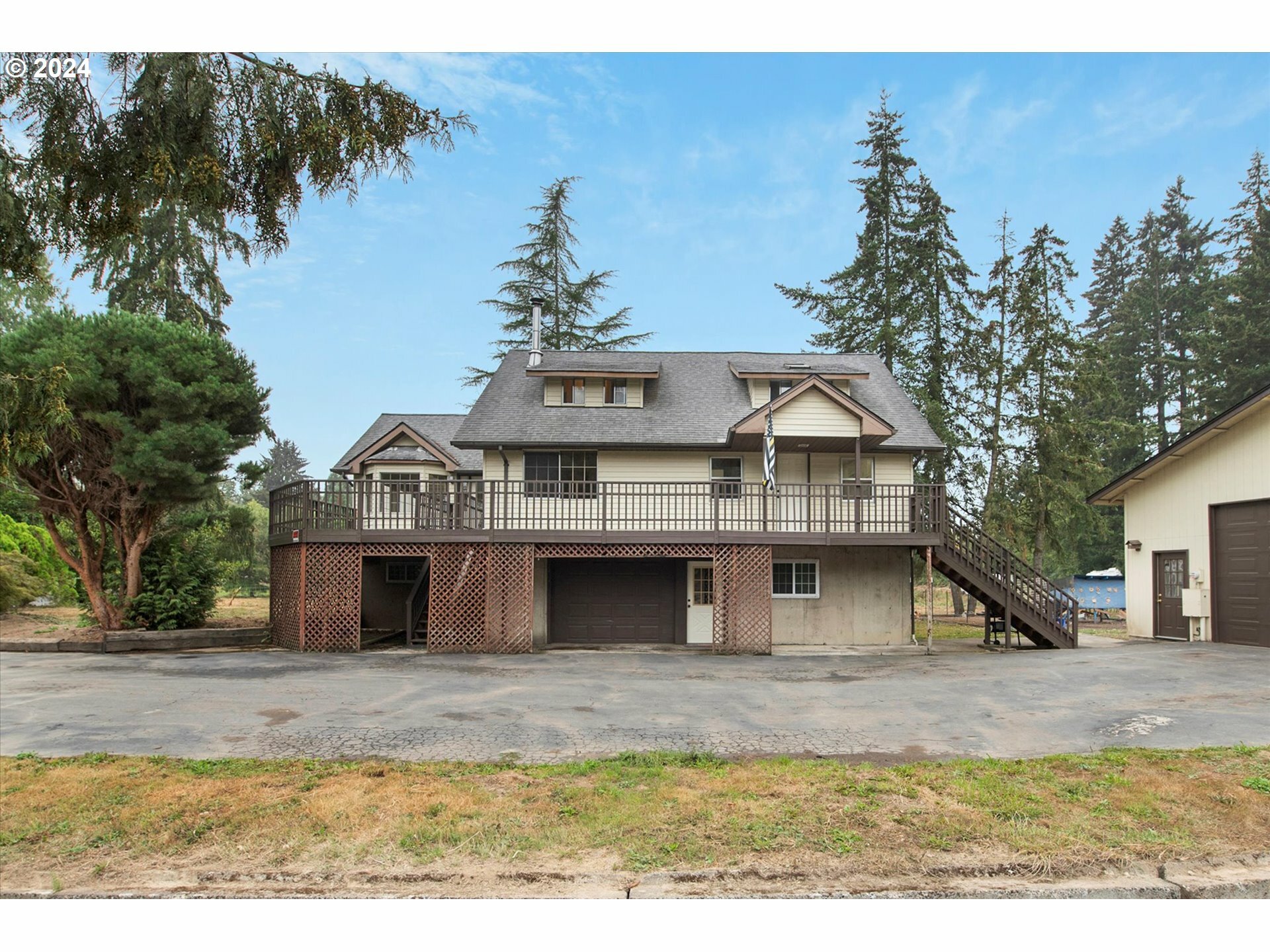 Property Photo:  140 Evergreen Rd  WA 98626 