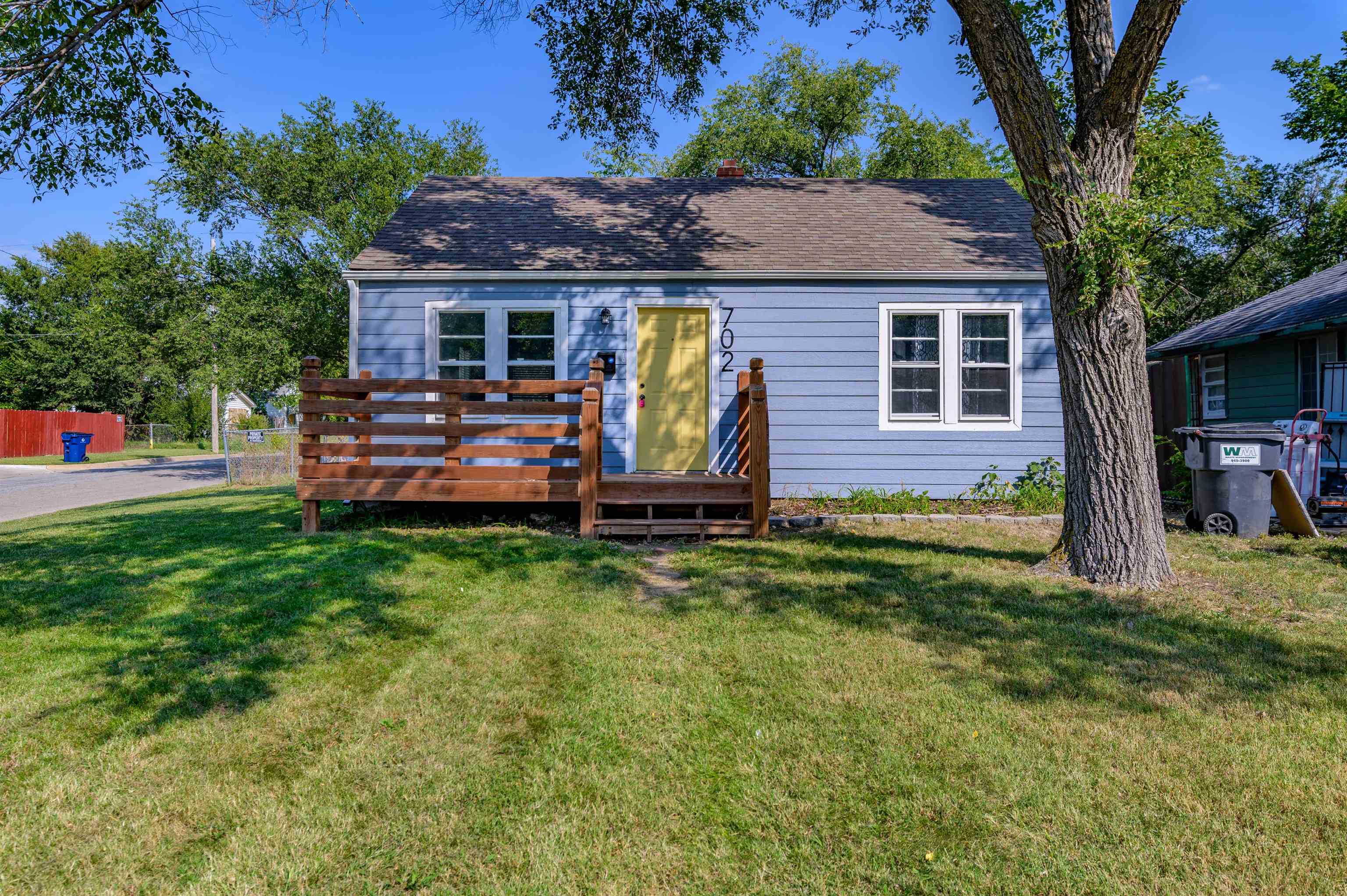 Property Photo:  702 S Pinecrest  KS 67218 