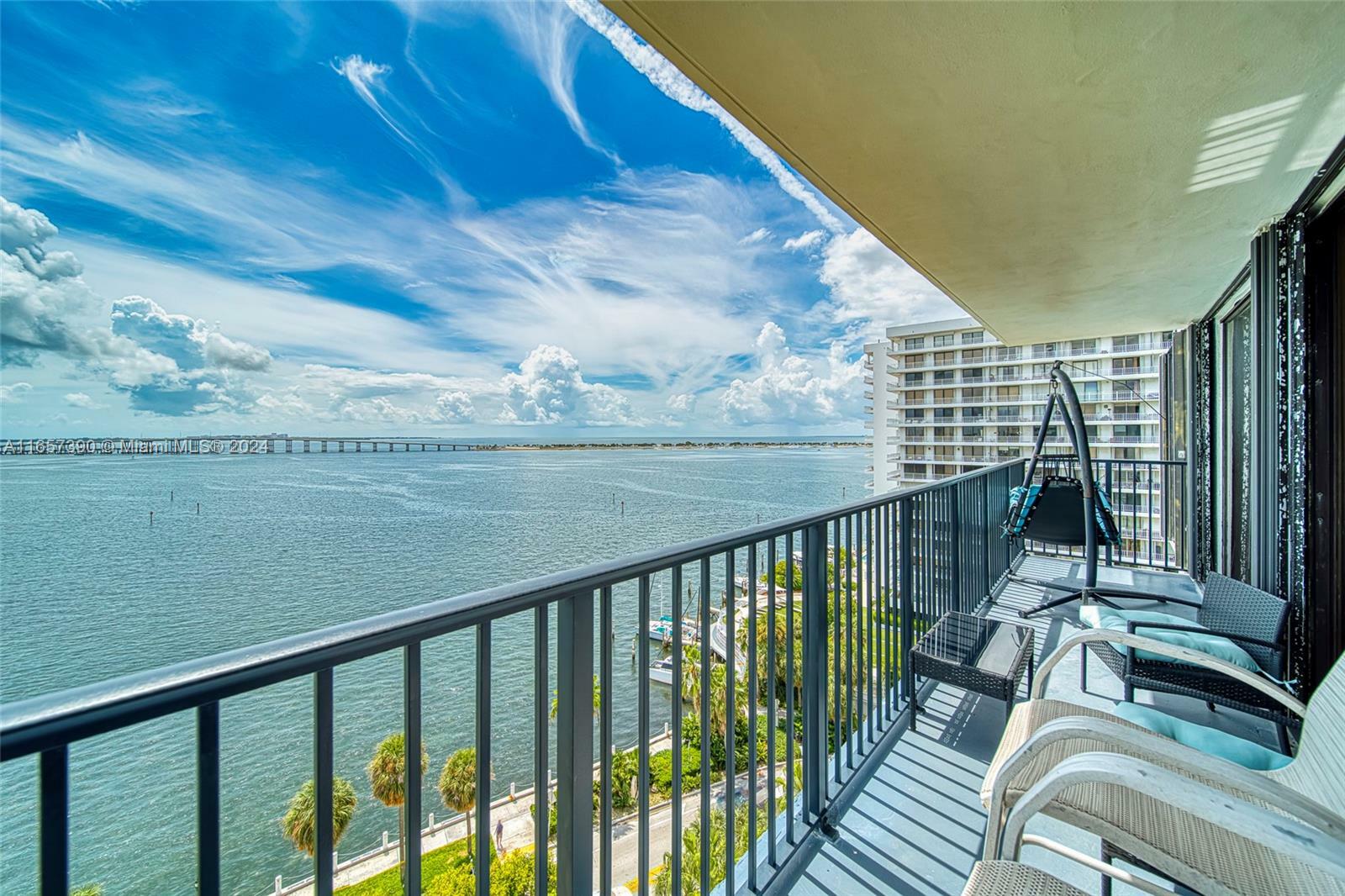 Property Photo:  1450 Brickell Bay Dr 1101  FL 33131 