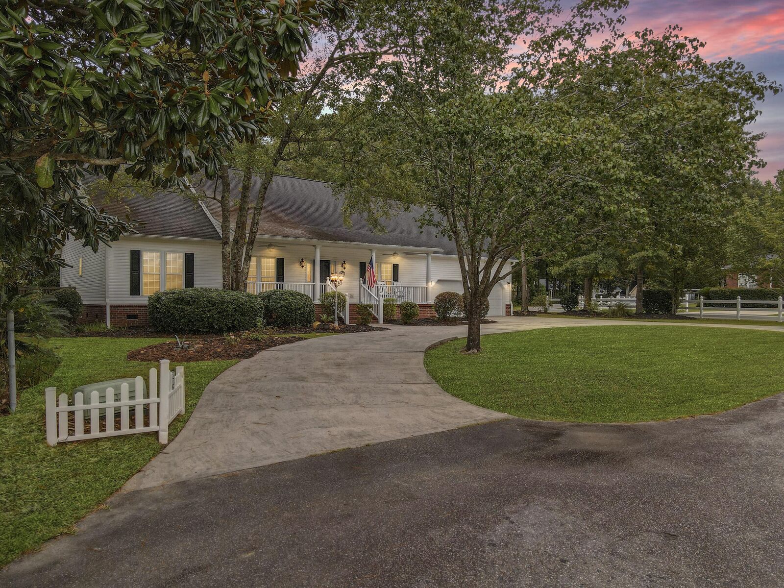 Property Photo:  113 Wallace Road  SC 29445 