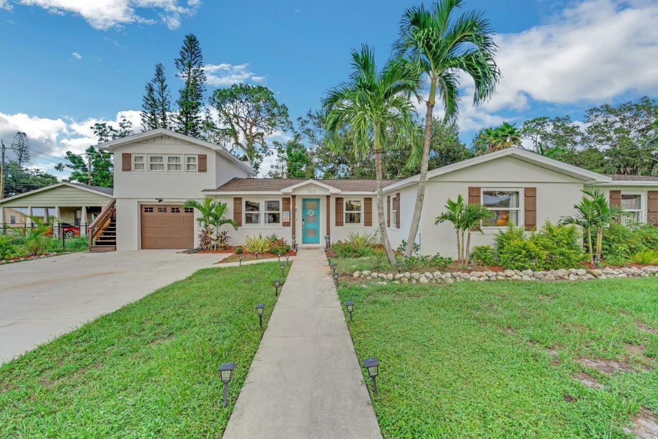 Property Photo:  303 48th Street W  FL 34209 