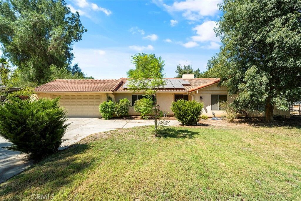 Property Photo: 30303 Stephanie Street CA 92543