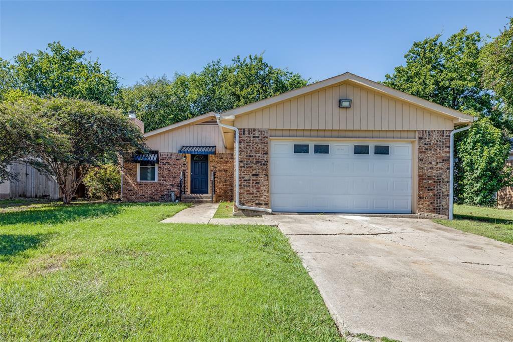 Property Photo:  502 Circleview Drive  TX 76063 