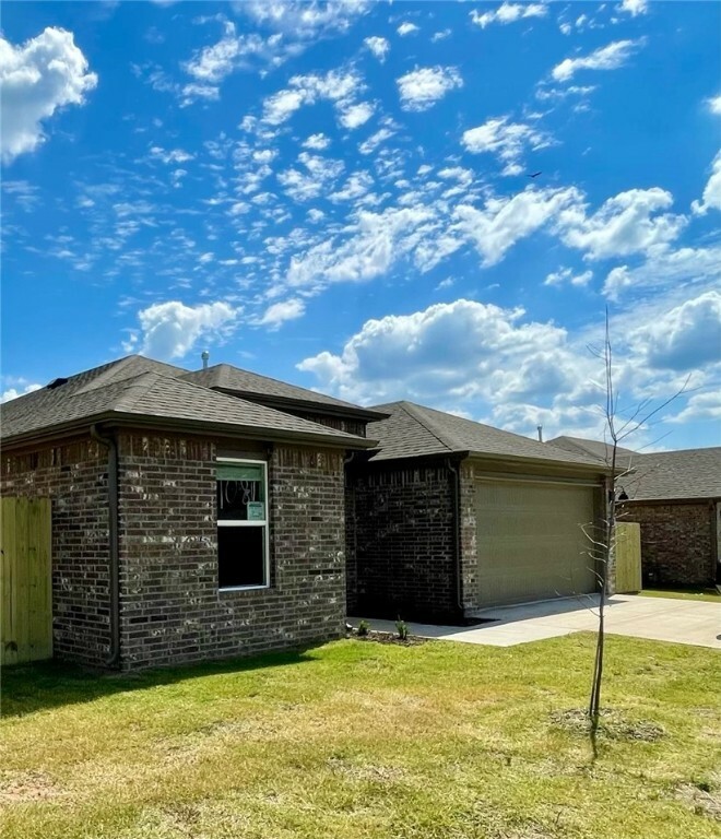 Property Photo:  324 N Yona Lane  AR 72730 