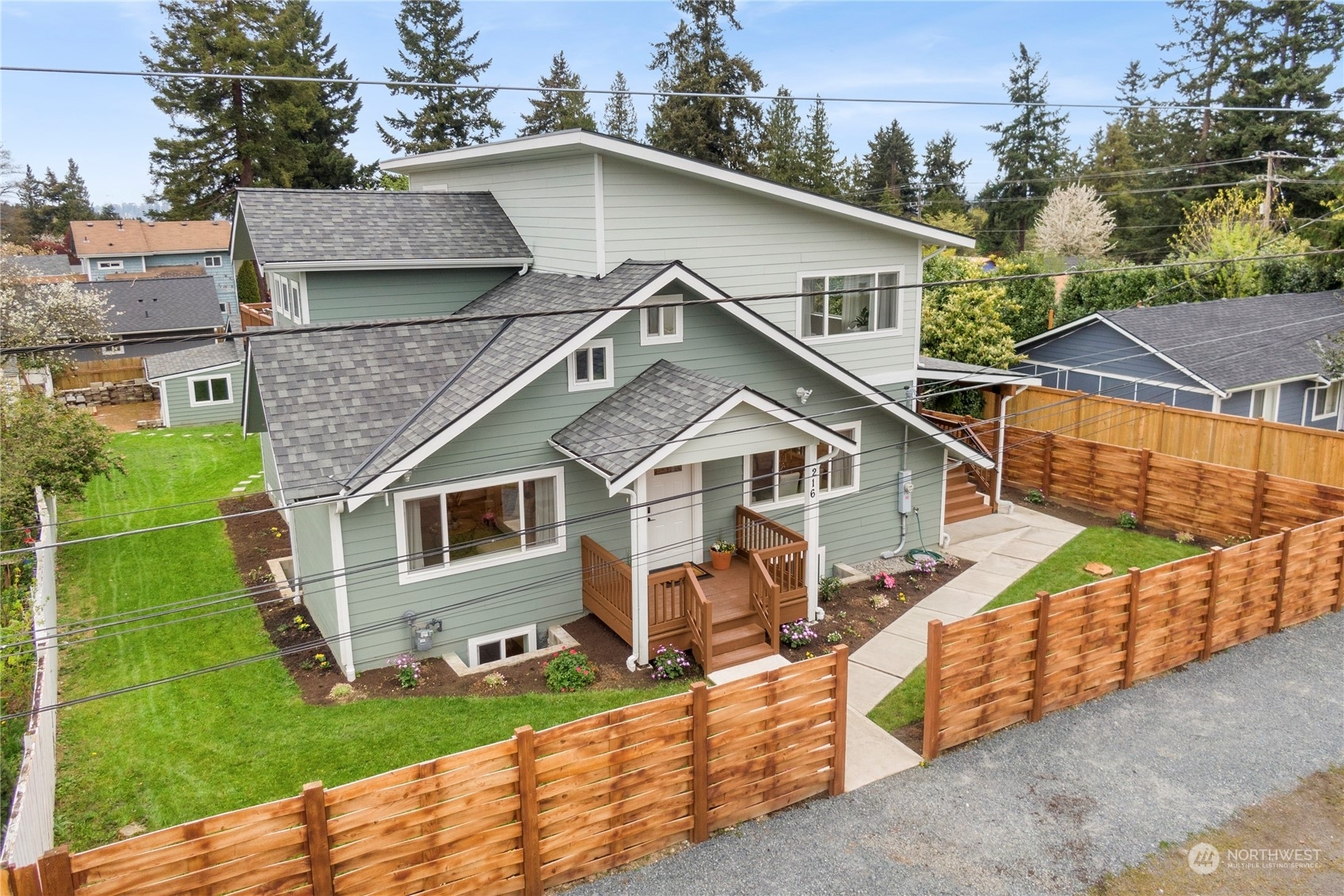 Property Photo:  216 SW 104th Street  WA 98146 