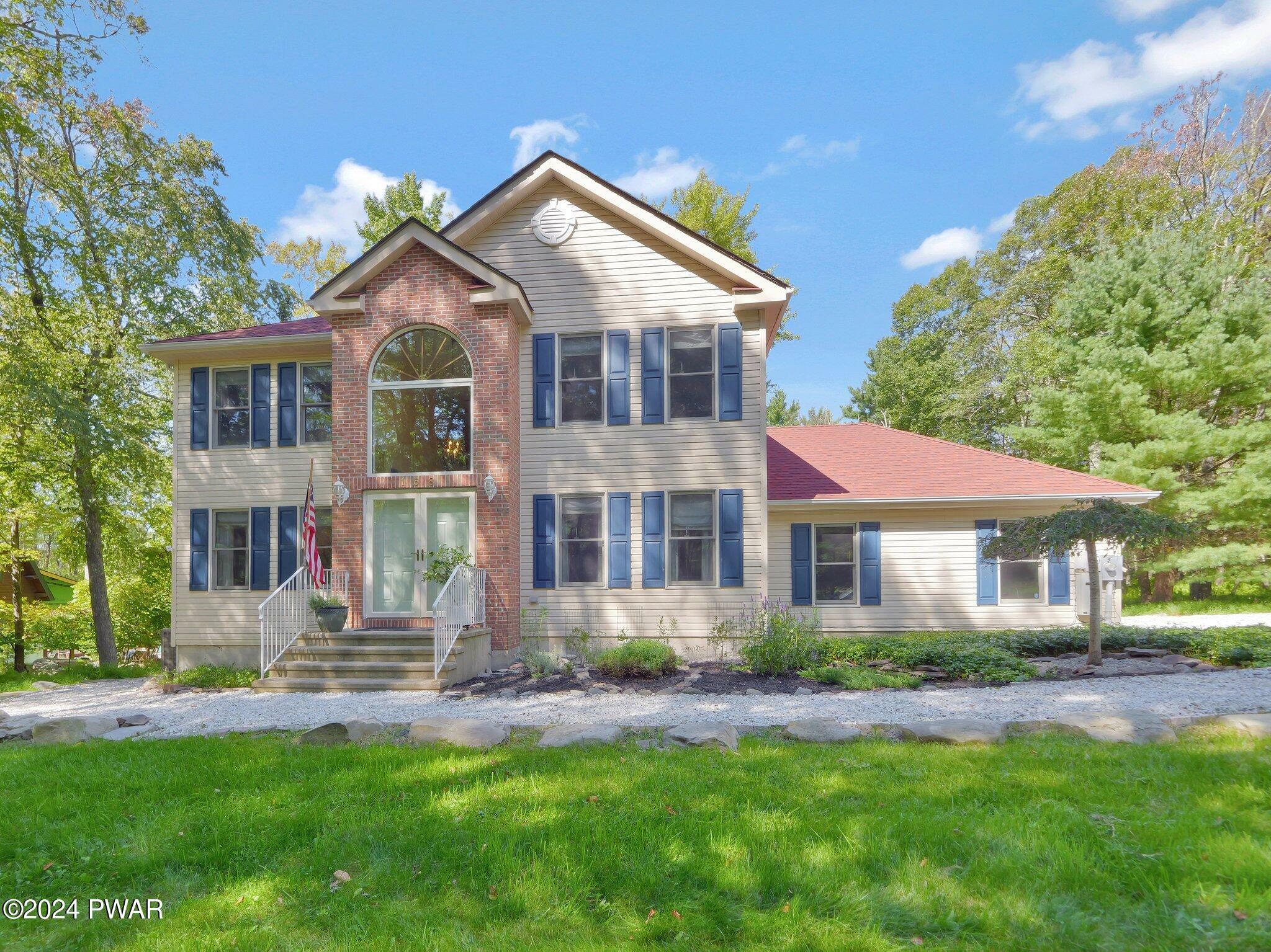 Property Photo:  158 Hawthorne Drive  PA 18337 