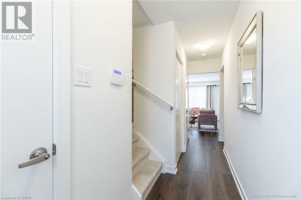 Property Photo:  88 Tunbridge Crescent  ON L8W 1L3 