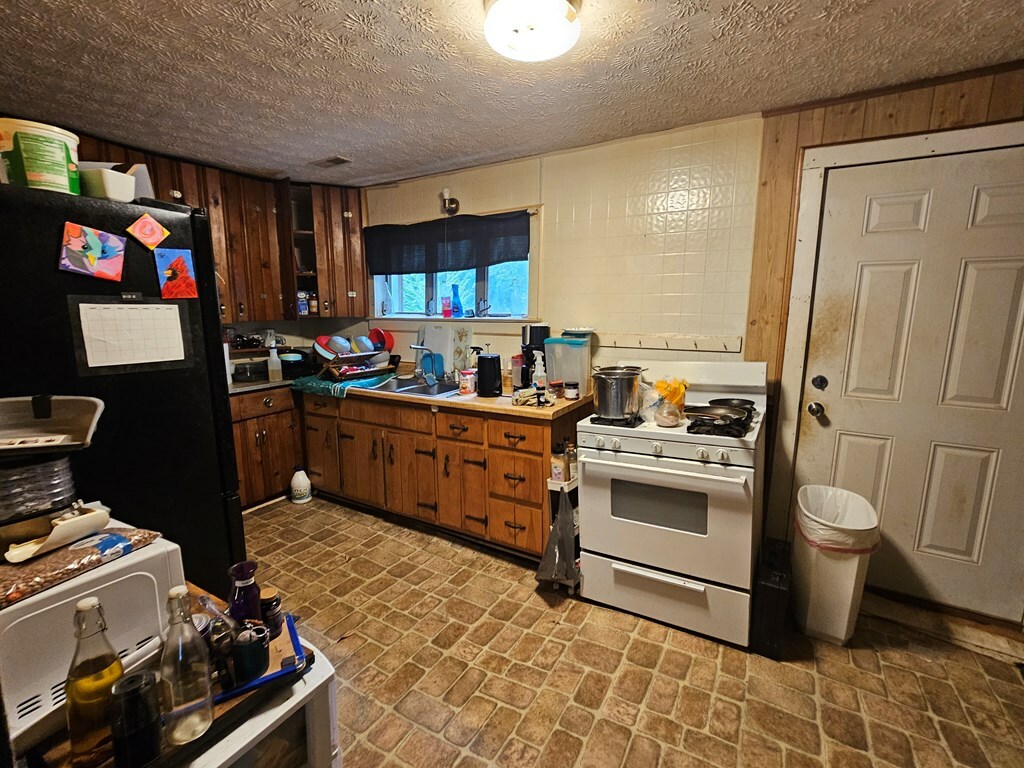 Property Photo: 7913 Linda Circle KY 41129