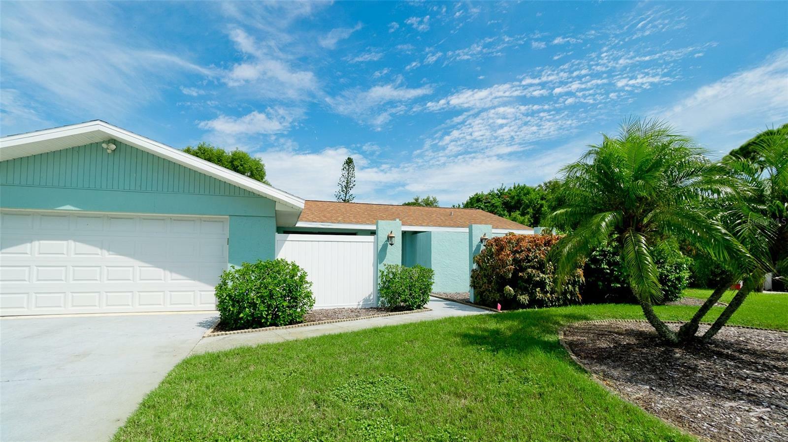 Property Photo:  5308 1st Avenue Drive NW  FL 34209 