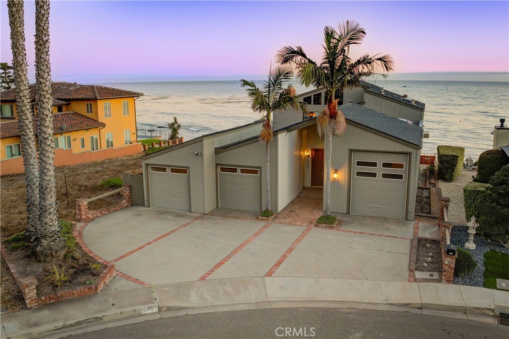 Property Photo:  2091 Shoreline Drive  CA 93449 