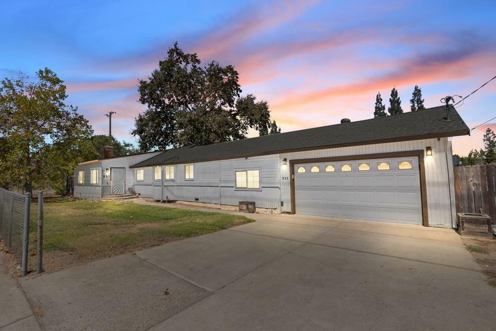 Property Photo:  533 M Street  CA 95673 