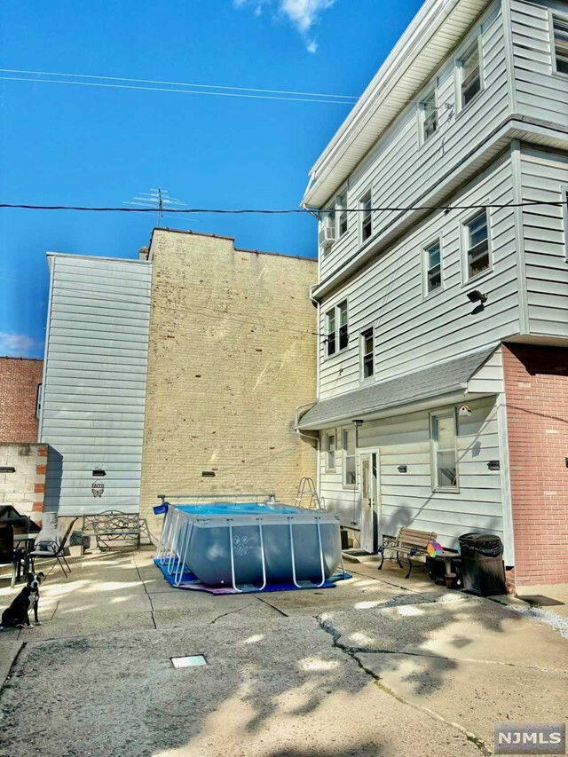 Property Photo:  618 N 7th Street  NJ 07107 