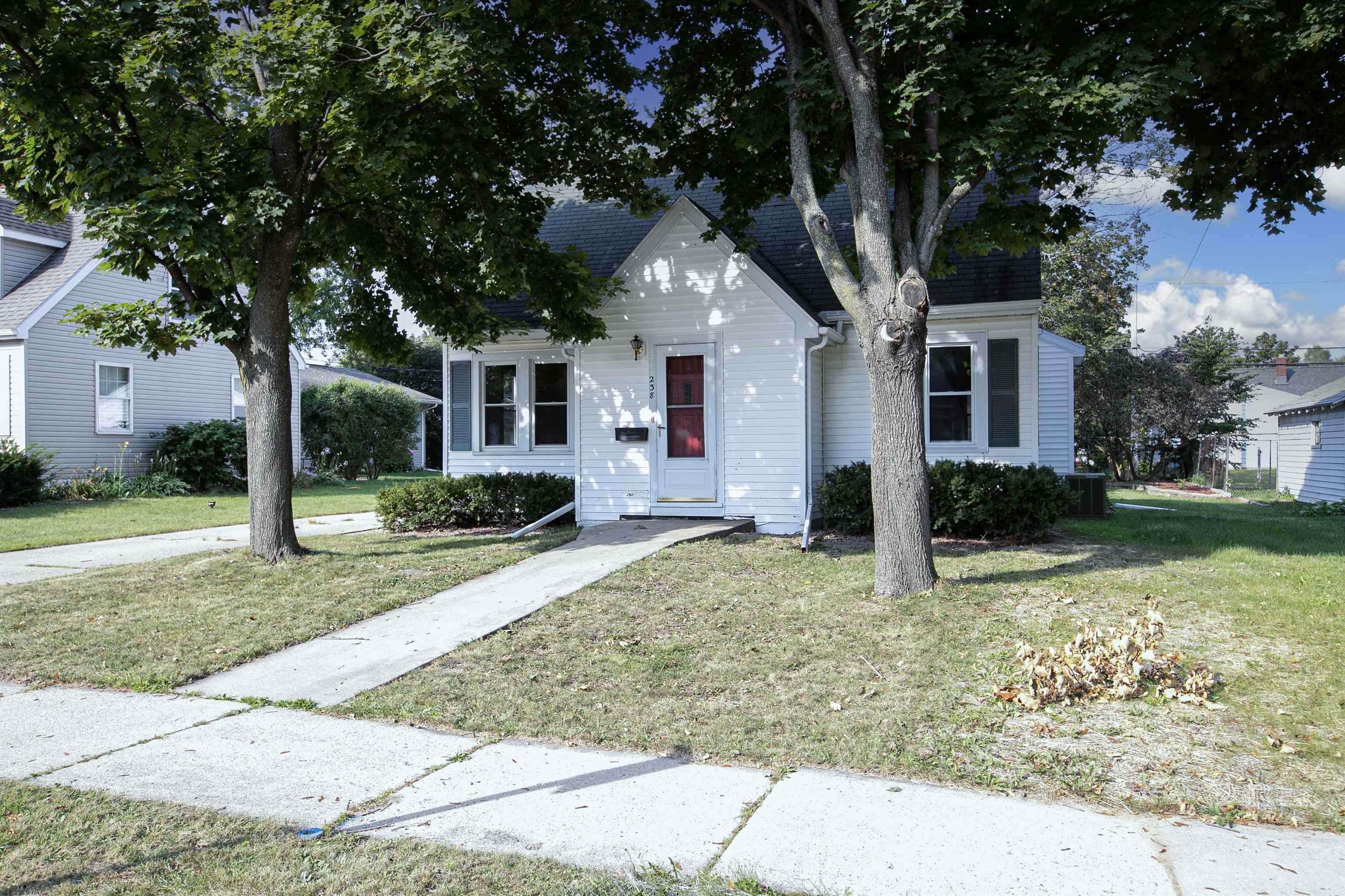 Property Photo:  238 S Willow Street  WI 54956 