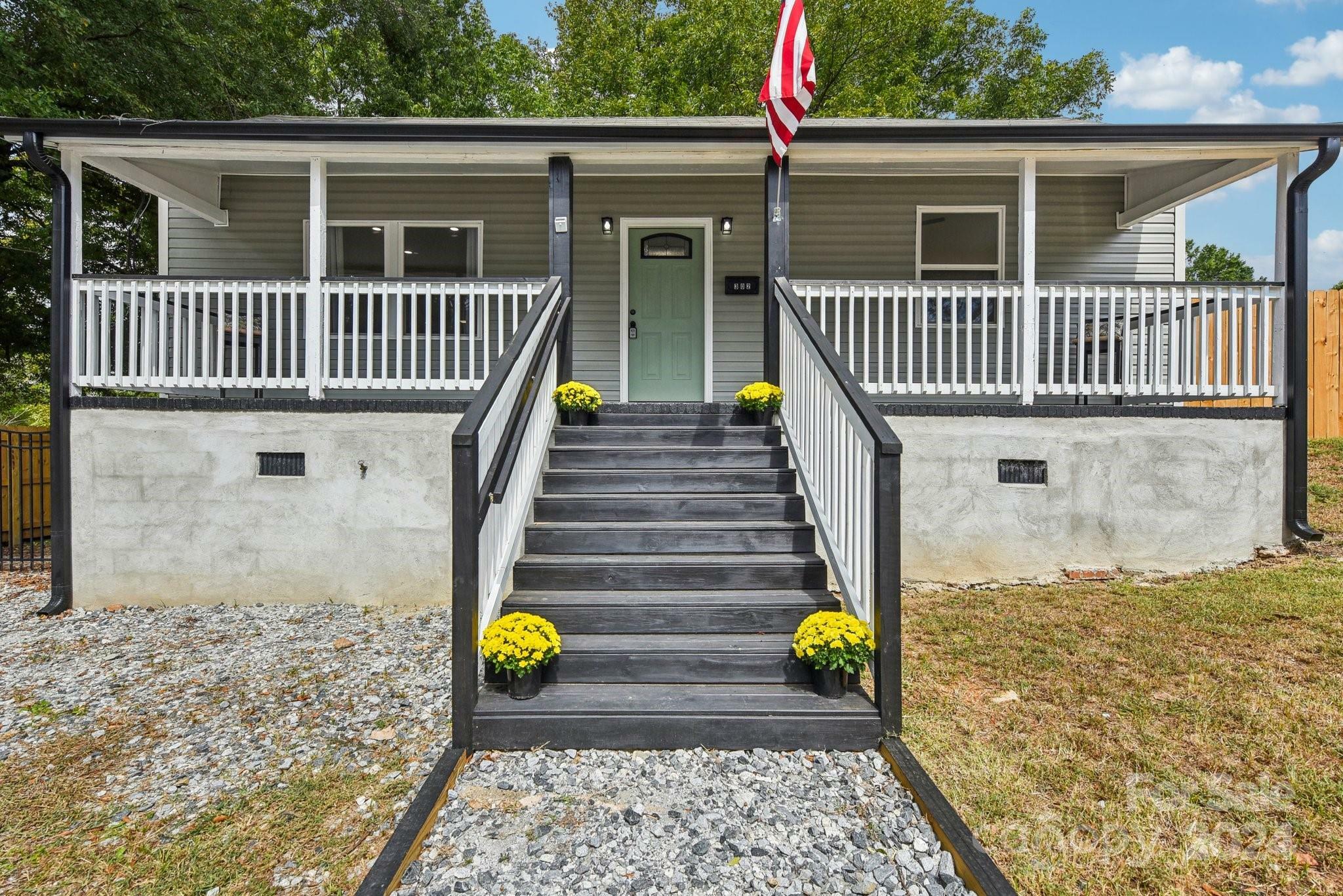 Property Photo:  302 Spring Street  SC 29379 