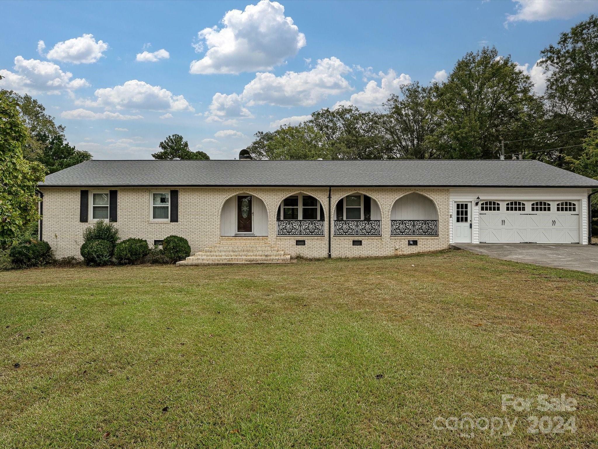 Property Photo:  1559 Falls Road  SC 29730 