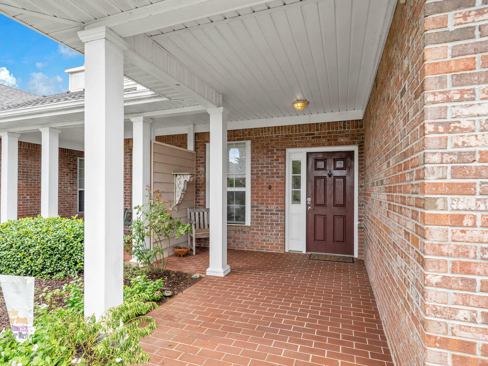 Property Photo:  272 Diamond Cove  FL 32541 