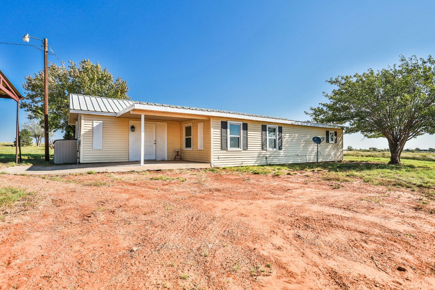 4826 County Road 5200  Lubbock TX  photo