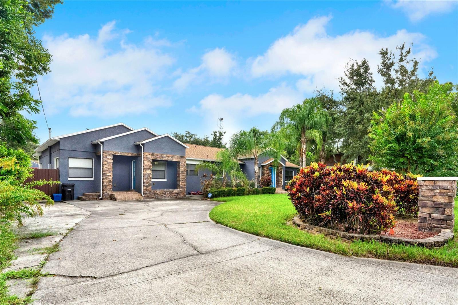 Property Photo: 201 Forest Avenue FL 32701