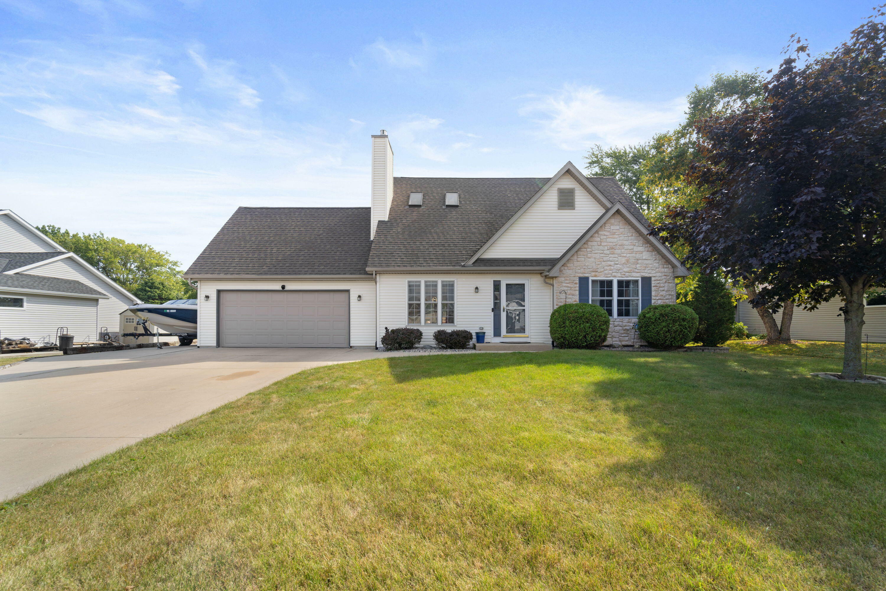 Property Photo:  4619 Kenrich Dr  WI 53402 