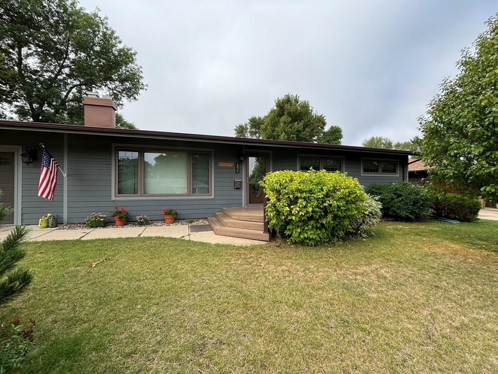 Property Photo:  1824 SW 7th St.  ND 58701-0000 