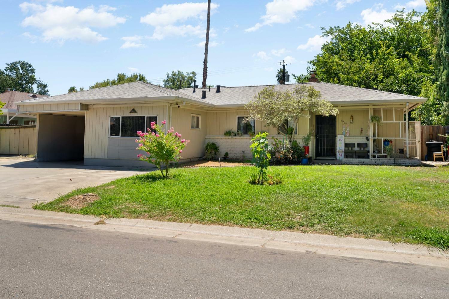 2420 Burgundy Way  Sacramento CA 95825 photo