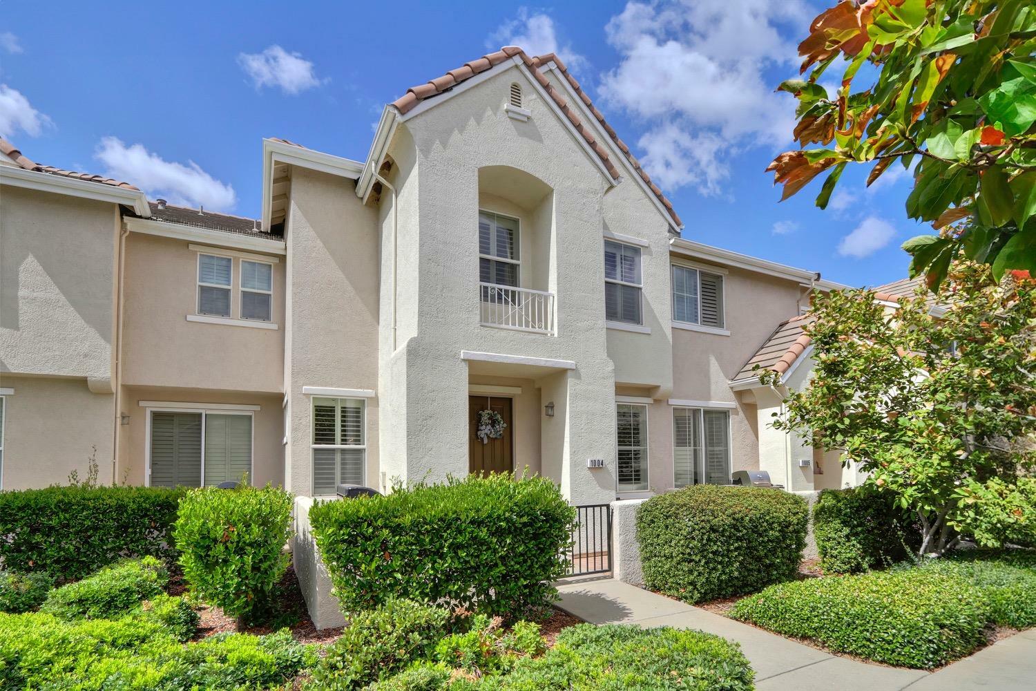 1004 Esplanade Circle  Folsom CA 95630 photo