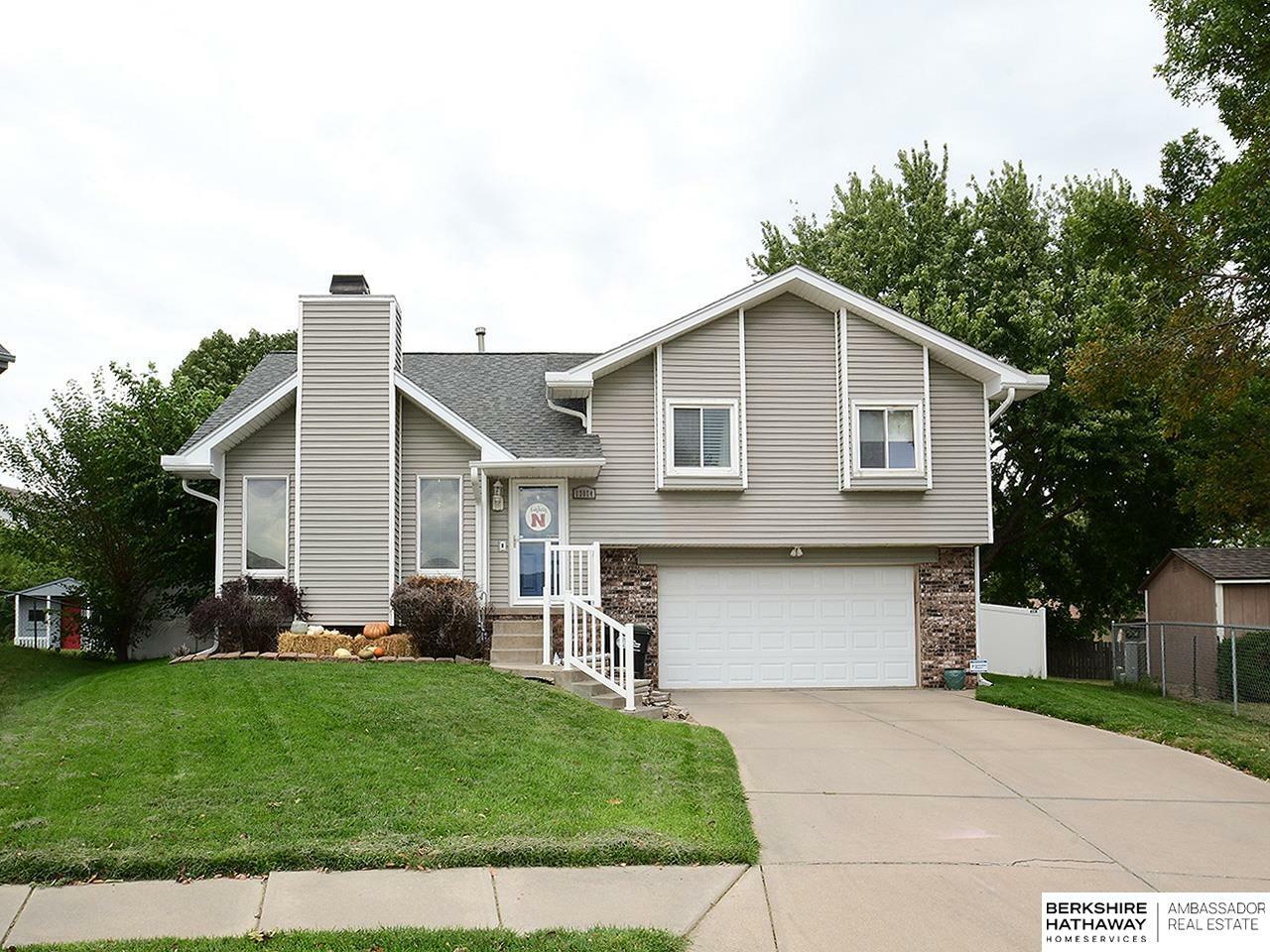 Property Photo: 13014 Ogden Circle NE 68164