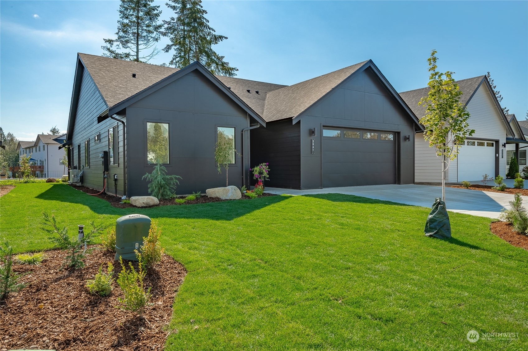 2841 Hazelwood Drive  Blaine WA 98230 photo