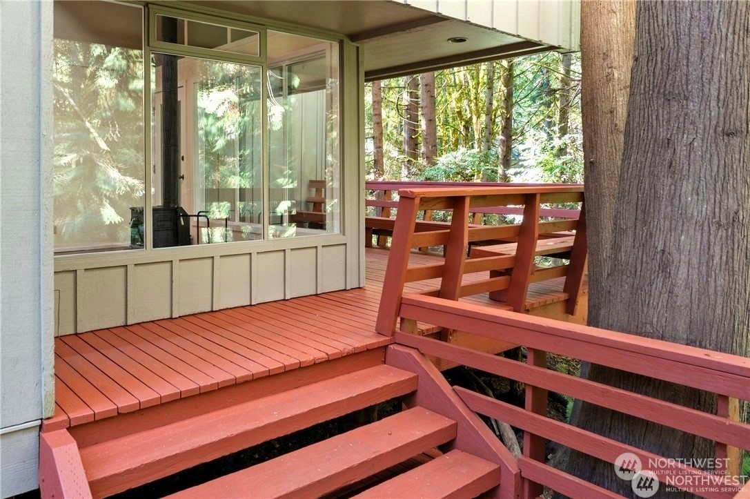 Property Photo:  701 E Pointes Drive  W  WA 98584 