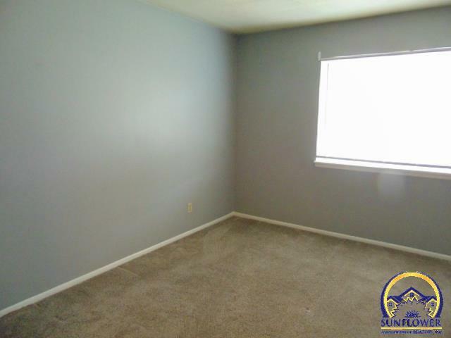 3101 SW Macvicar Ave Unit 106A  Topeka KS 66611 photo