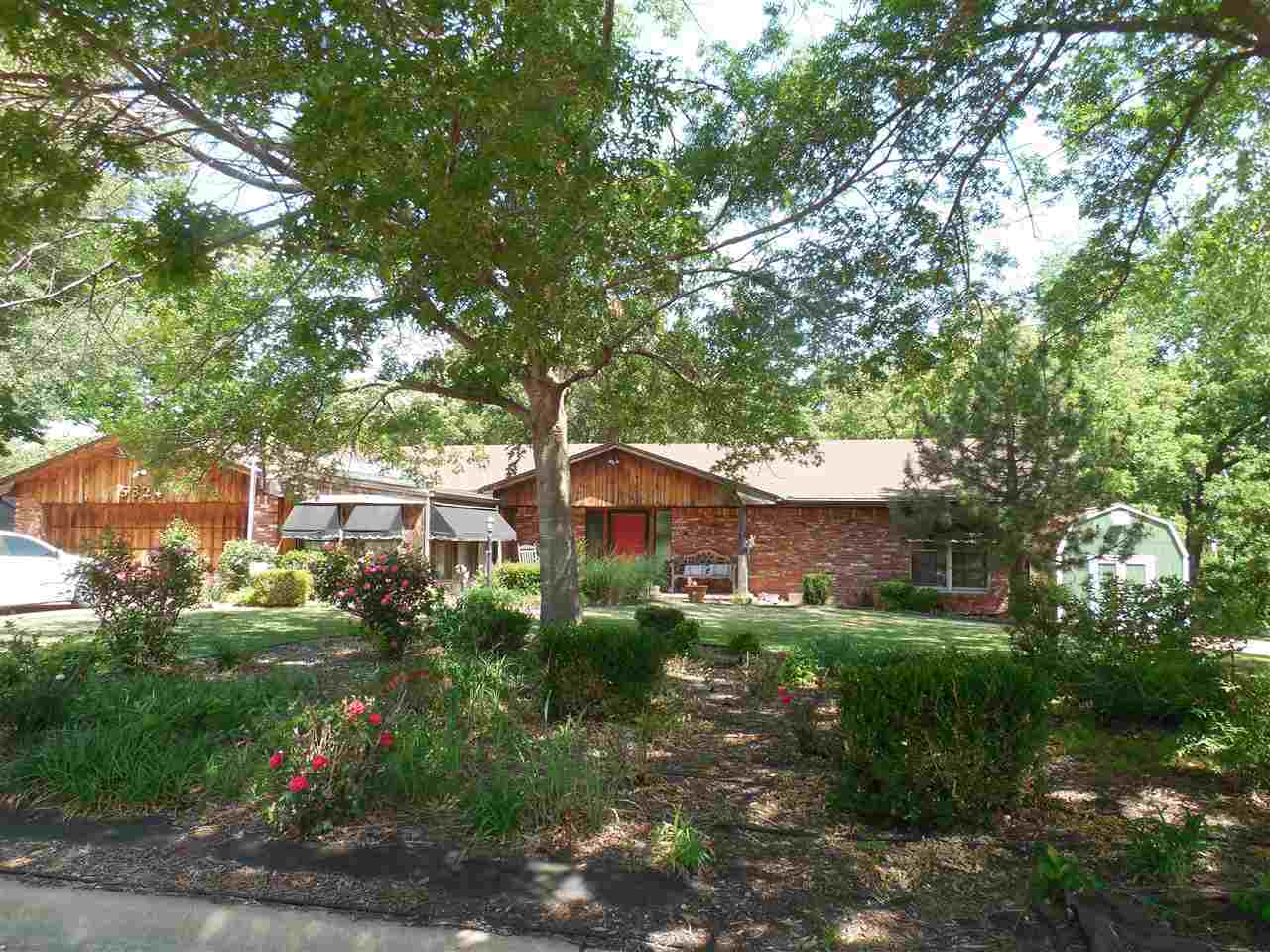 Property Photo:  5324 W Country Club Drive  OK 74074 