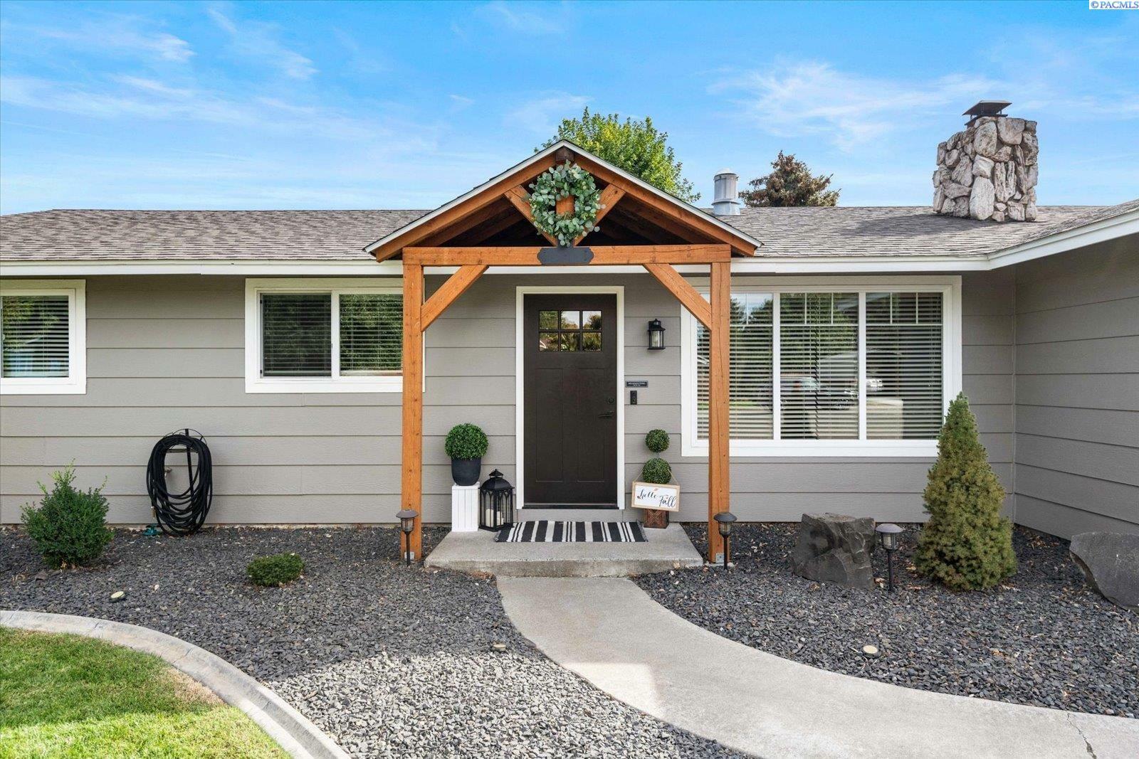 Property Photo:  4912 W Henry  WA 99301 