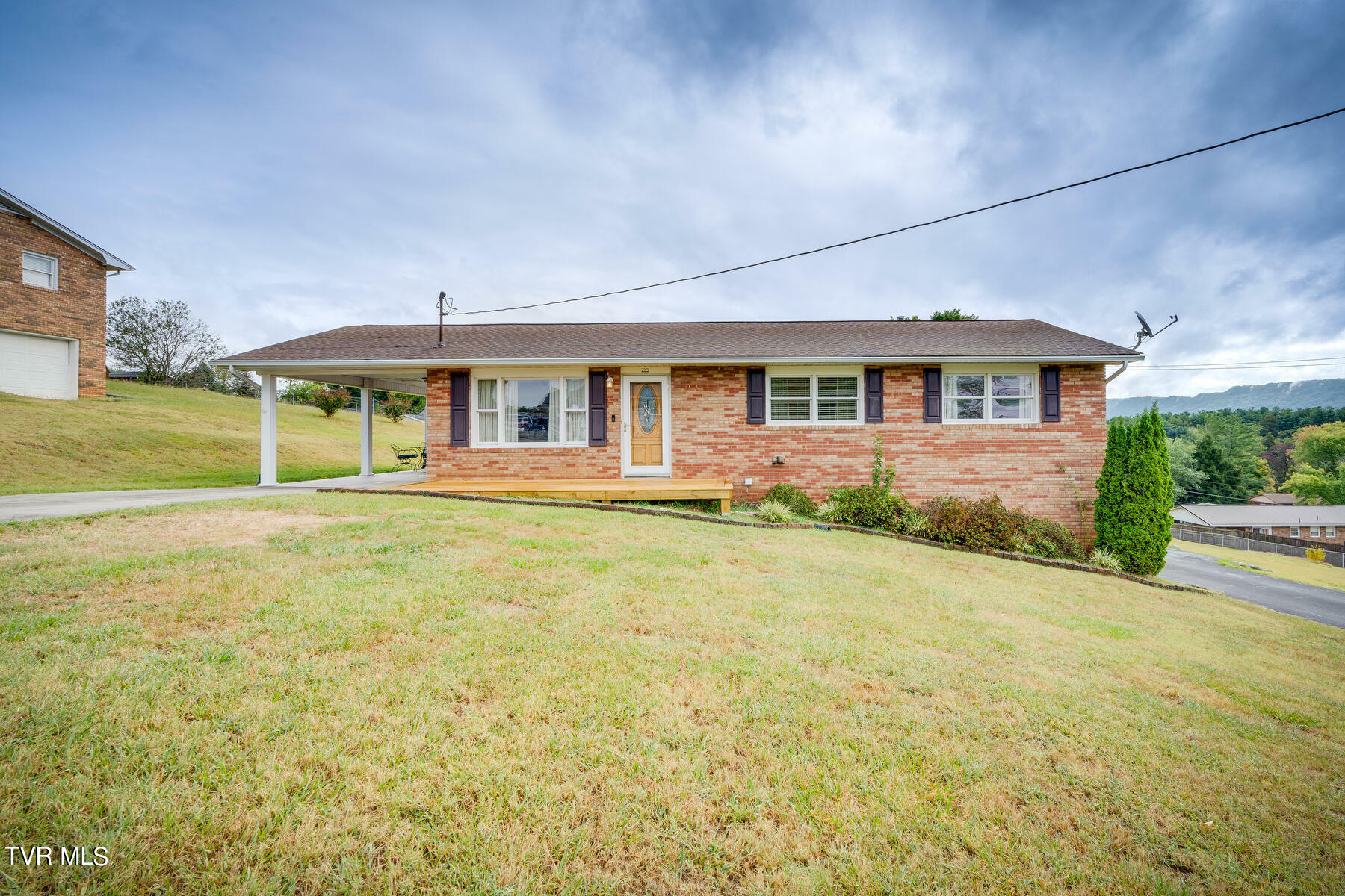 Property Photo:  210 Kay Avenue  TN 37642 