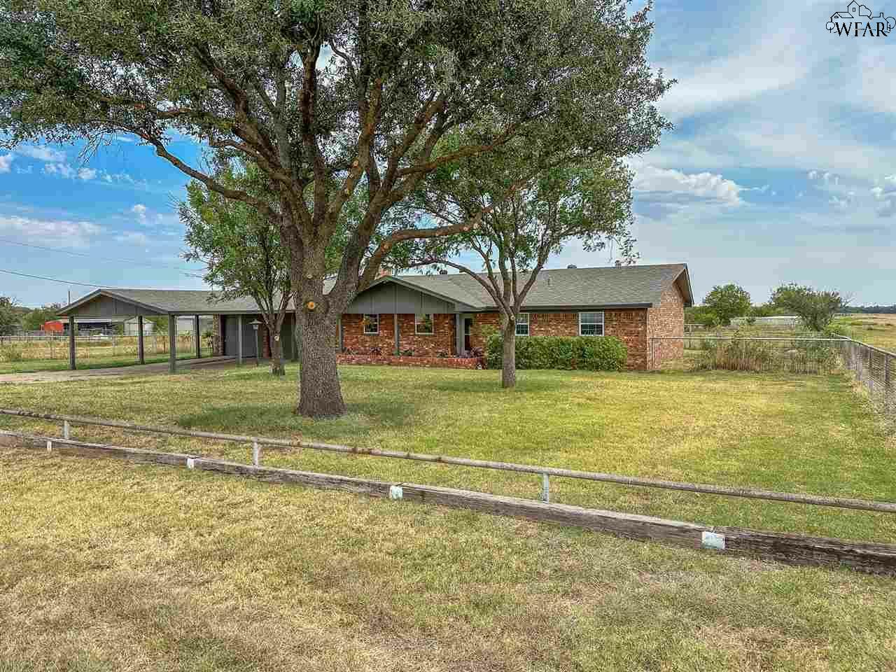 Property Photo:  1209 N Bell Road  TX 76367 