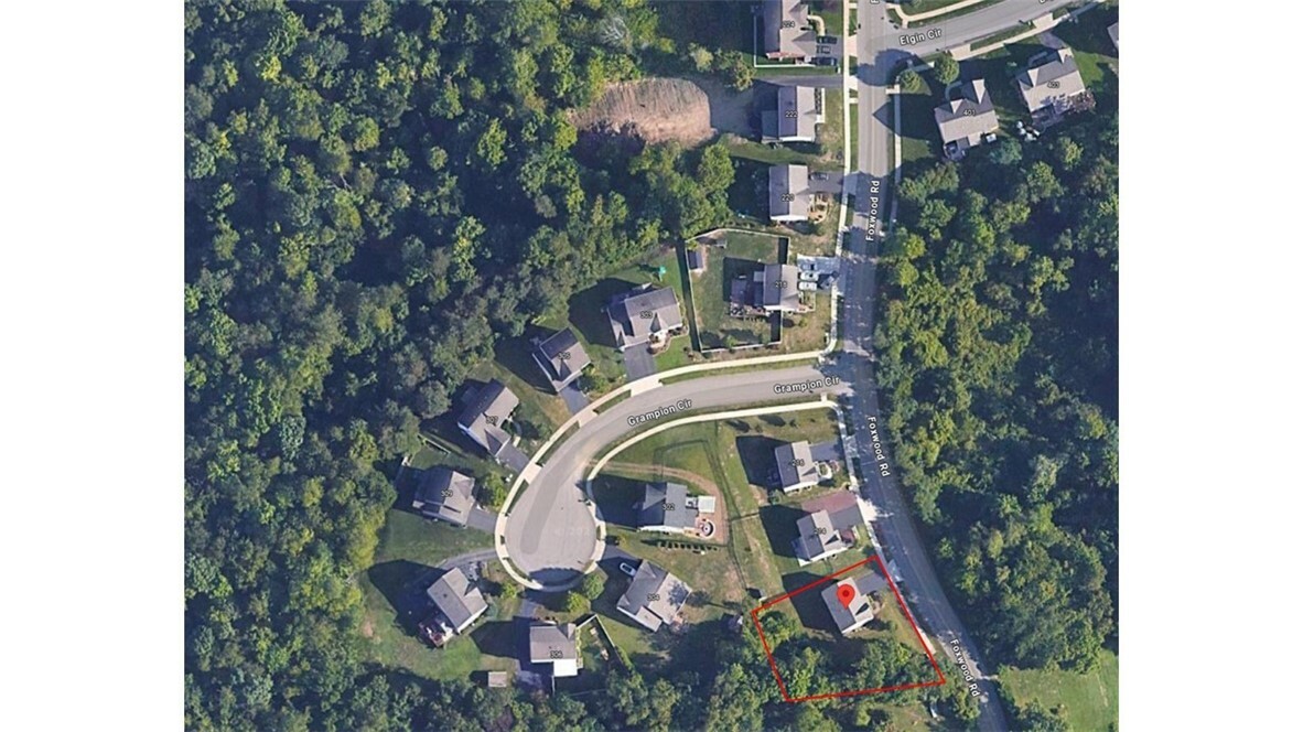 Property Photo:  212 Foxwood Road  PA 15108 