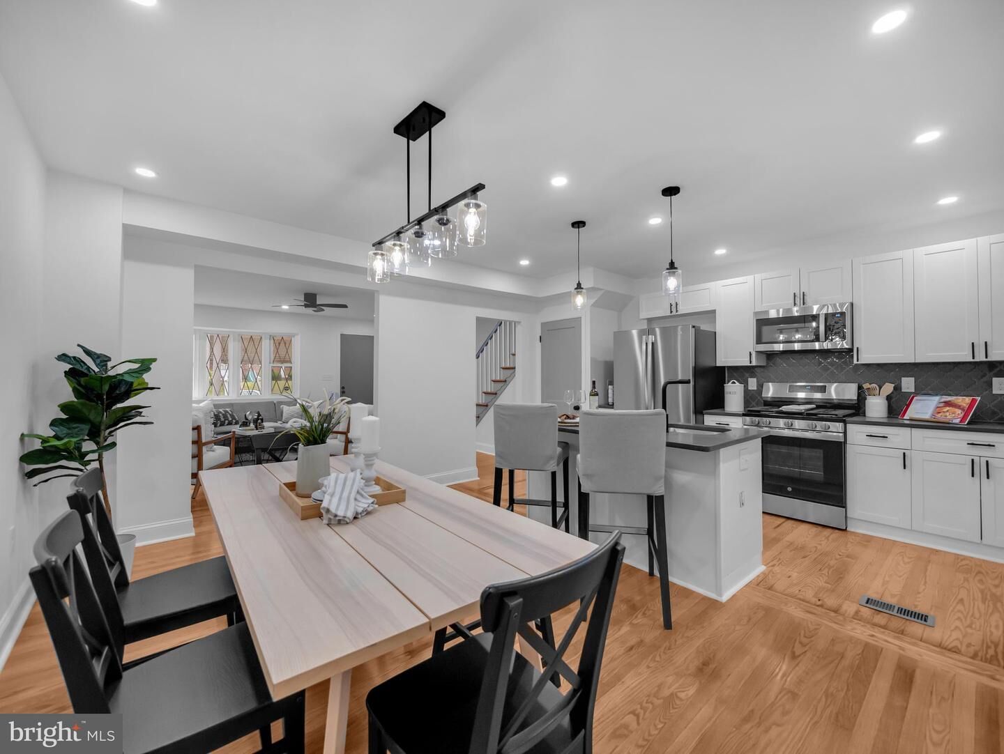 Property Photo:  517 Allendale Street  MD 21229 