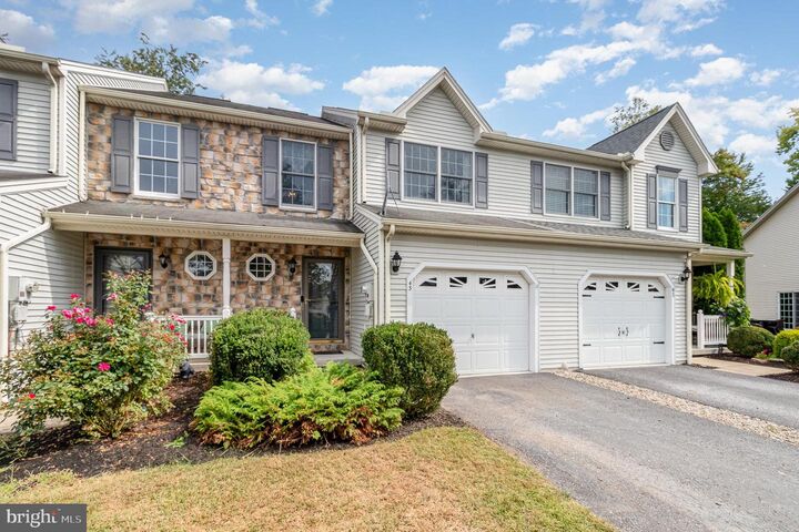 43 Keefer Way  Mechanicsburg PA 17055 photo