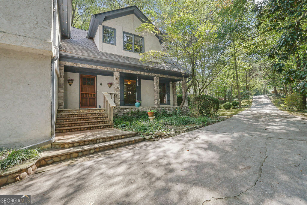 150 Spalding Creek Court  Atlanta GA 30350 photo