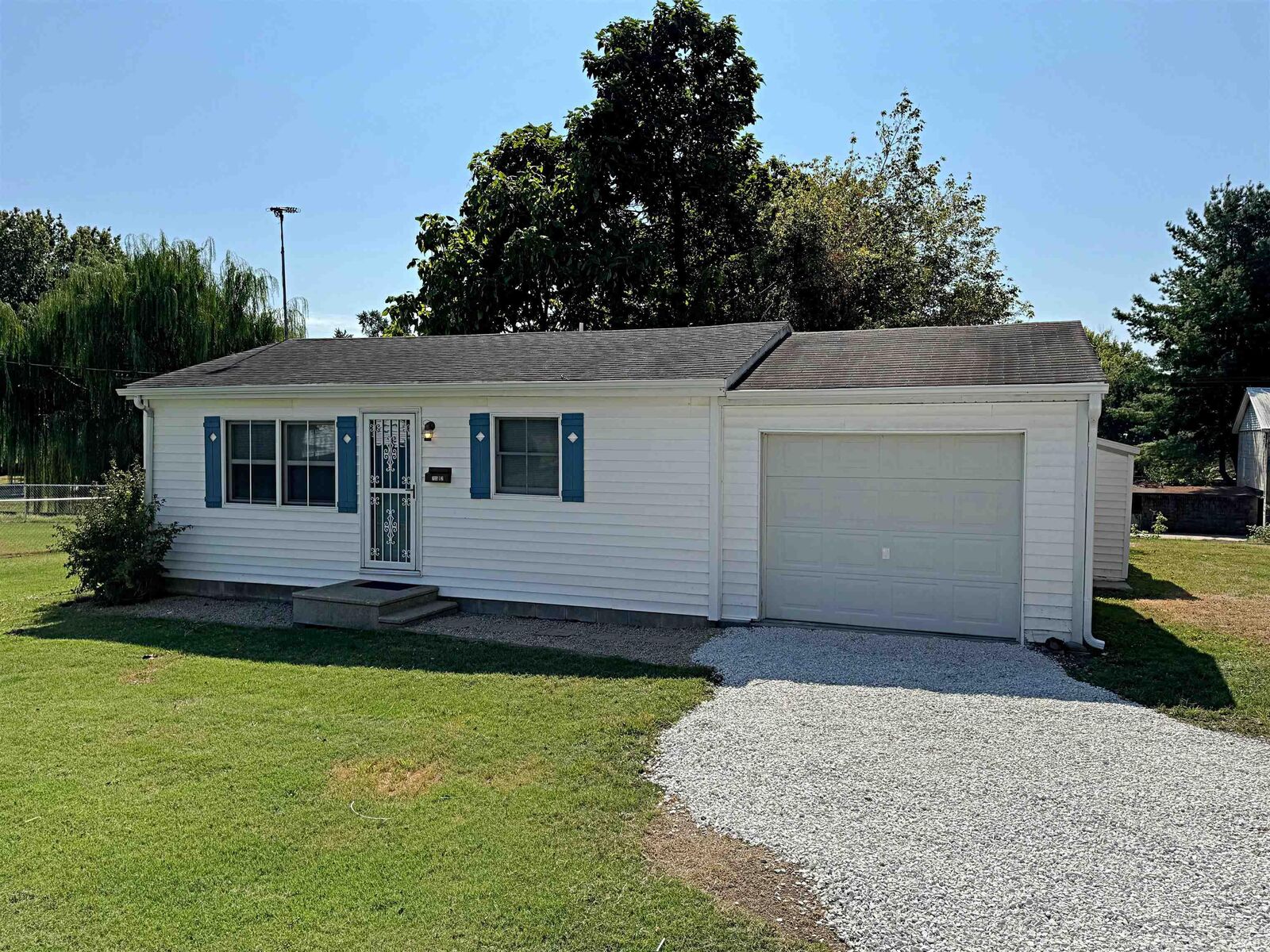 Property Photo:  705 1/2 Graham Street  IN 47501 